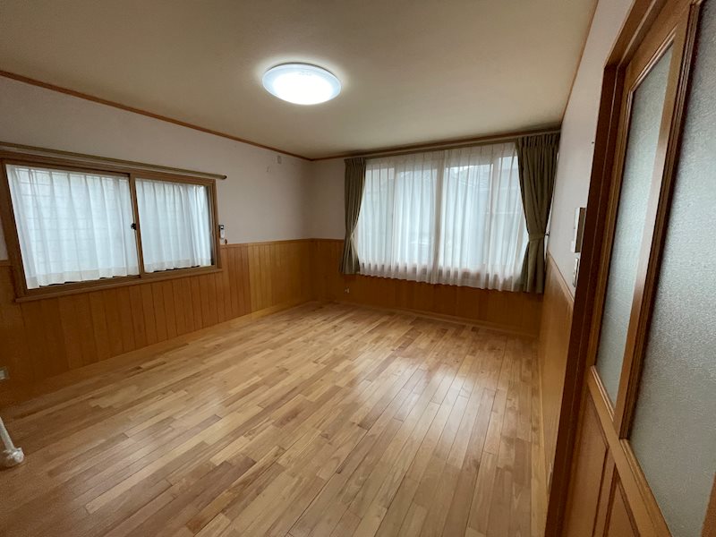 正円寺３丁目貸家 リビング