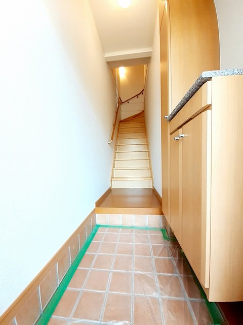 シャトレ－ヌ立花Ｂ 玄関