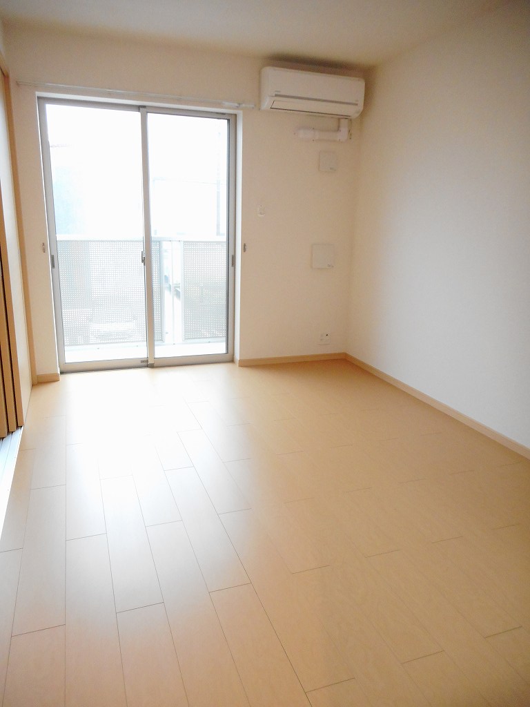 イオラニ２３　Ｃ リビング