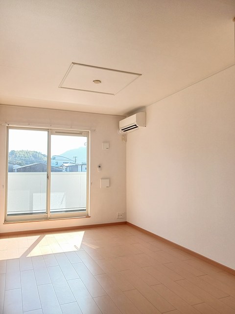 アフロディーテ リビング