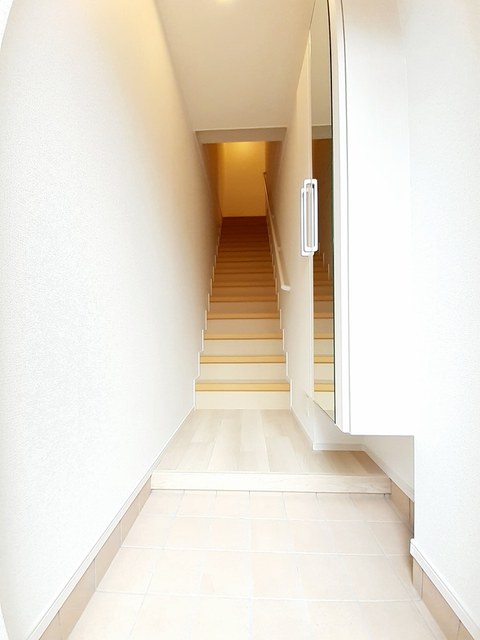 パイン　ビレッジ 玄関