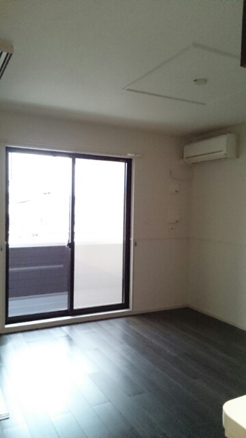 ノブレス　アイ リビング