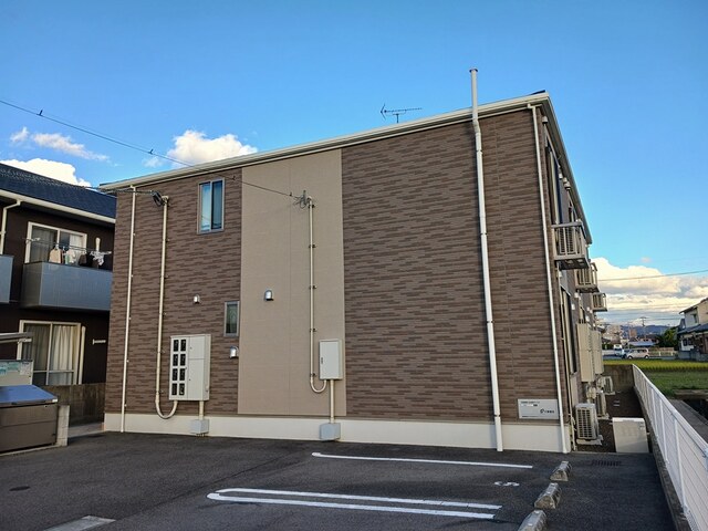 グランデュール南斎院 102号室 外観