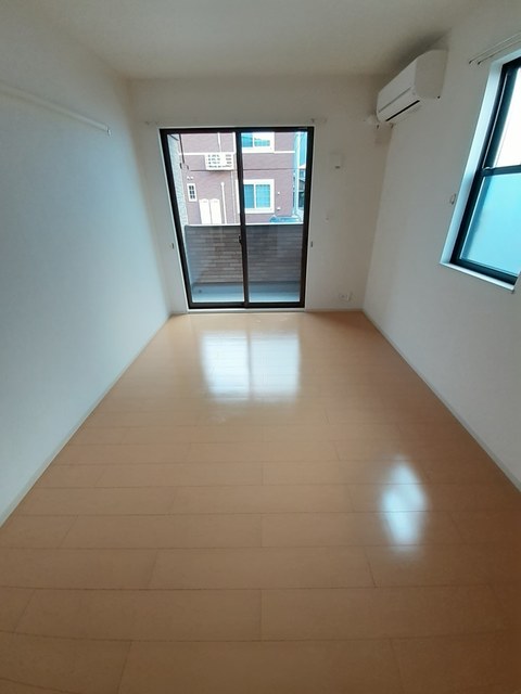 ア・ラ・モード　ヴィラ　Ｂ リビング