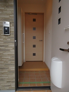 ヴィラ・フィオーレ 玄関