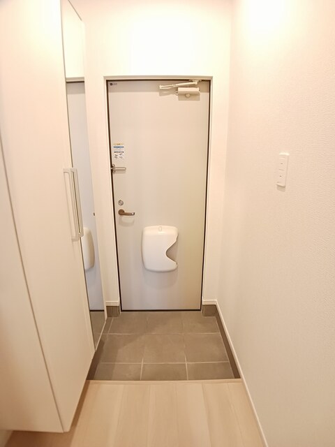 グレース・カーサ　２番館　Ａ 玄関