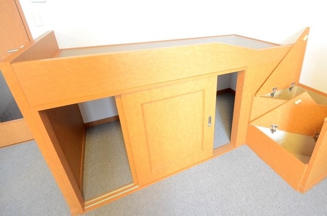 レオパレス片山 ベッドルーム