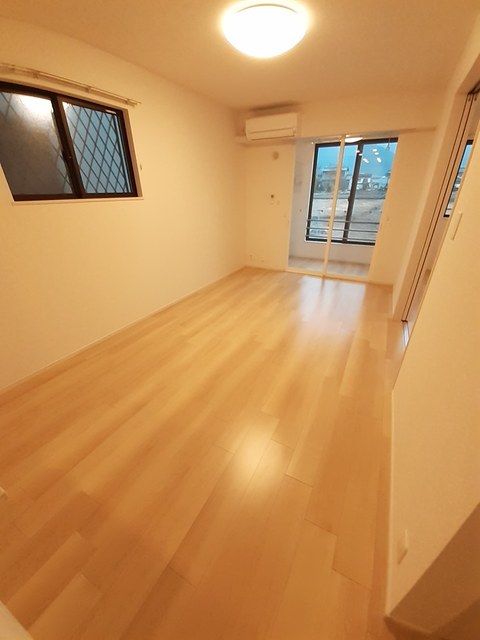 メゾンリヴィエールＯ リビング