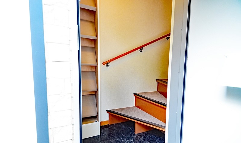 レオパレスＰｌｕｍｅ 玄関