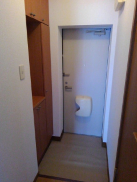 サンヒルズＳ　Ａ 玄関