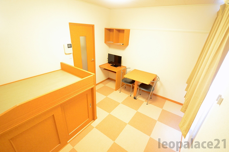 レオパレスエム　ケイ ベッドルーム