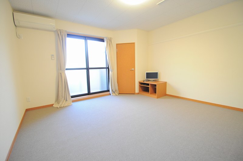 レオパレスＳｗｅｅｔ リビング