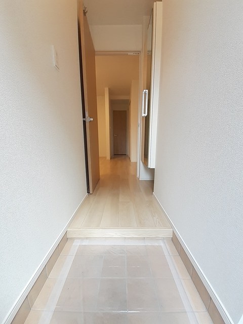 パイン　ビレッジ 玄関