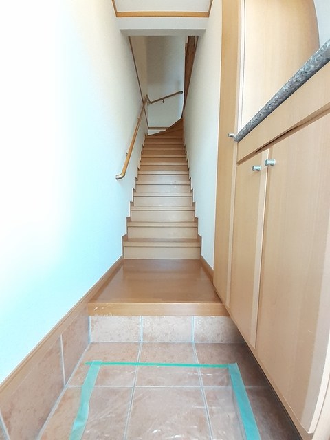 アンジュベリーＡ 玄関