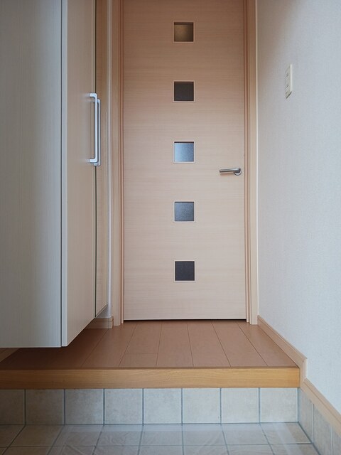 エスポワール南斎院 玄関