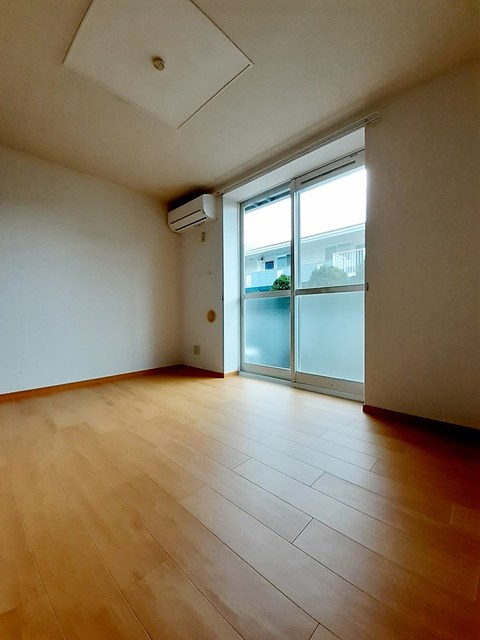 ＦＡＭＩＬＬ リビング