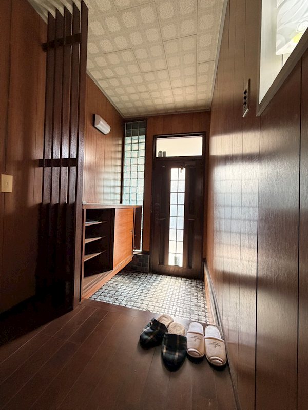 田の上2丁目15-8戸建て 玄関