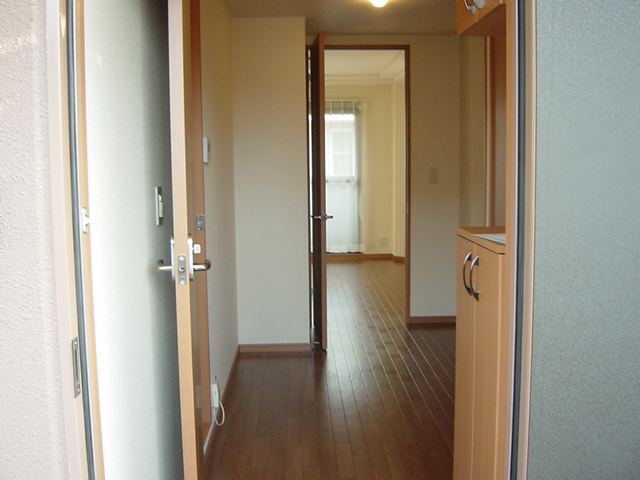 プラムガーデン Sin 玄関