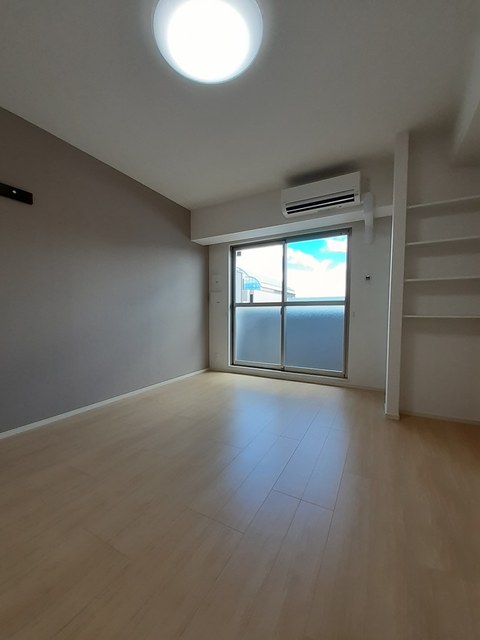 ユリウス　湊町 リビング