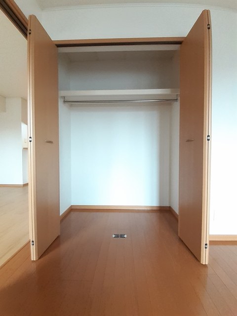 ピエタ・フィリアーレ椿　Ｂ その他2