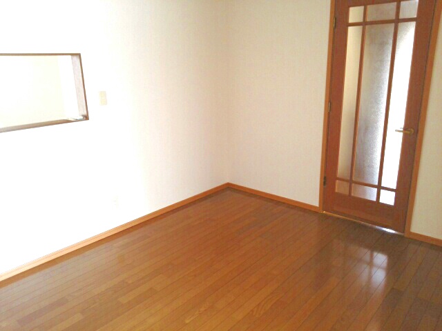 パルテノン吉藤Ｃ リビング