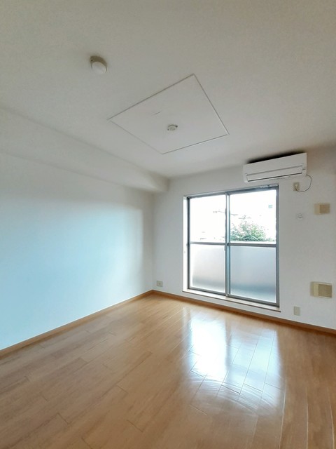 ポラリス リビング