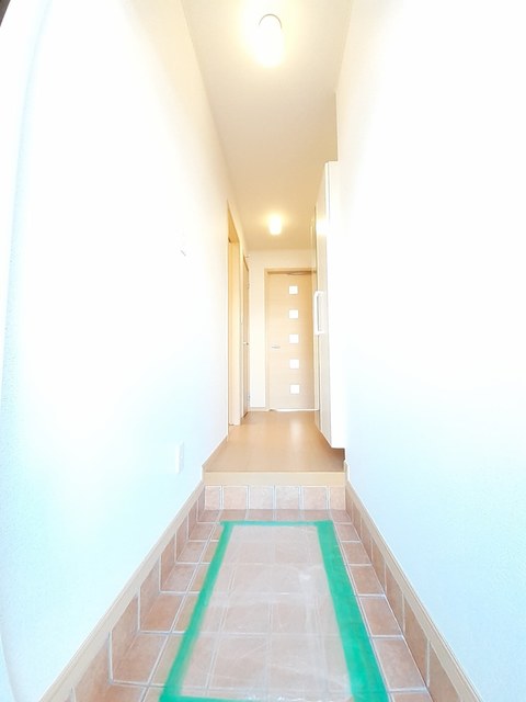 ジュネス　つばき 玄関