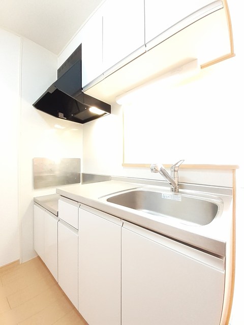 ジュネス　つばき キッチン