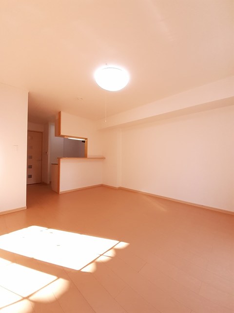 ジュネス　つばき ベッドルーム