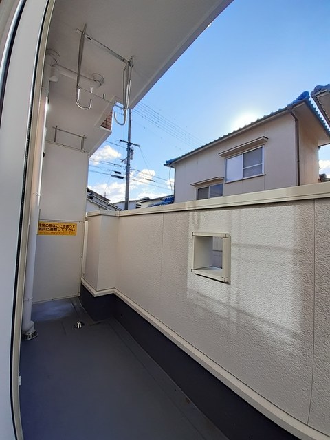 ジュネス　つばき ベランダ