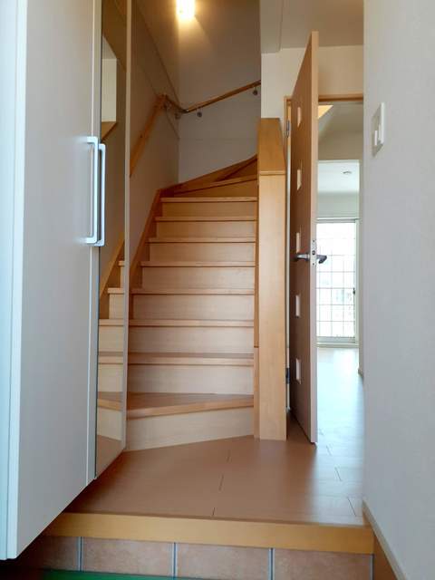 ヴィラ有ノ木 玄関