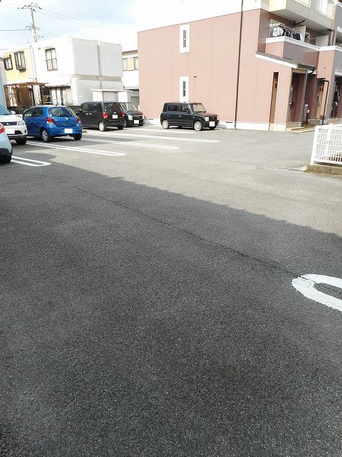 ビッグ・イースト上泉 その他4