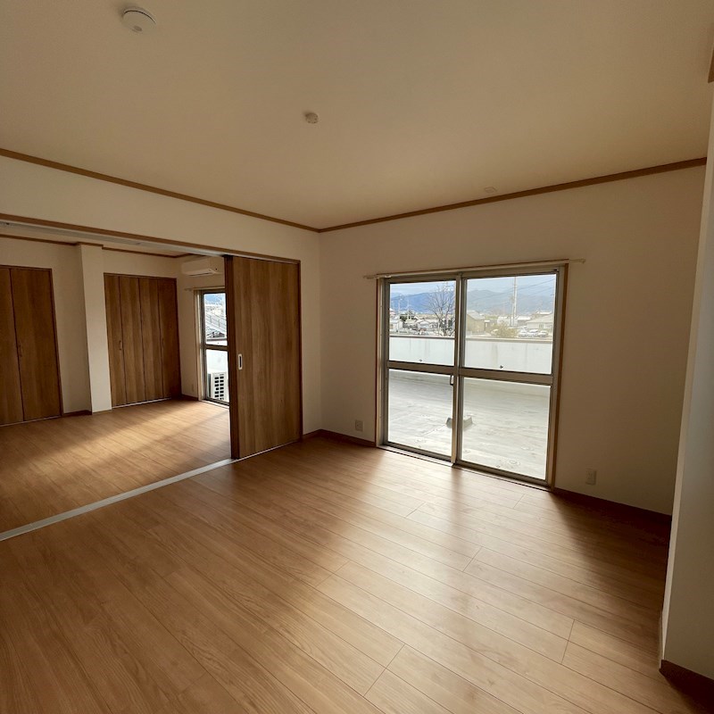 余戸西國西貸家 ベッドルーム