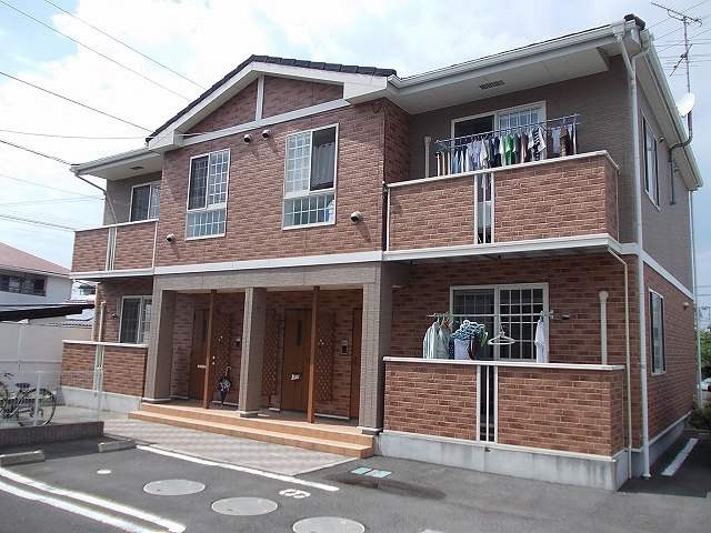 リヴァーパークＣ 201号室 外観