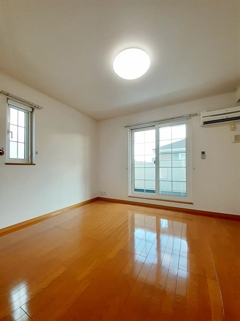 パストラーレ道後Ｃ リビング