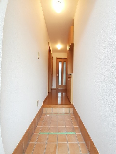 メゾン　ド　ロベリア 玄関