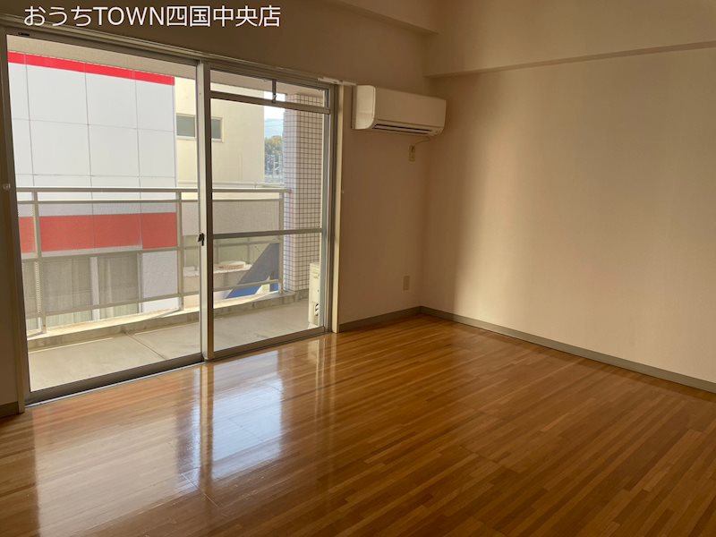 プログレッソ  リビング