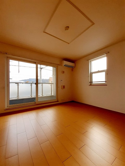 ハピネス　Ａ リビング