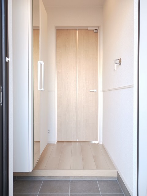 ルーベル北方Ⅴ 玄関