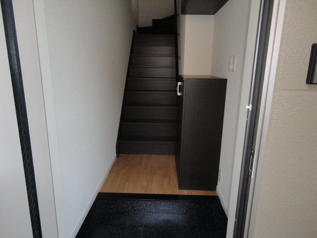 BIG フォレスト 小坂 玄関