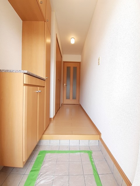 ボヌールプラスＡ 玄関