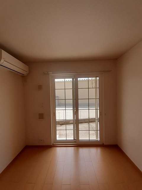 プロムナードさつき リビング