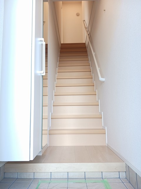 ホワイトハーツ 玄関