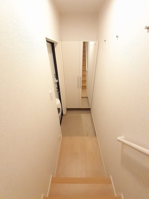 サンリット四国中央　Ａ 玄関