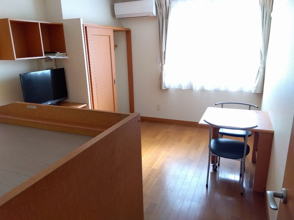 レオパレスラクティ リビング