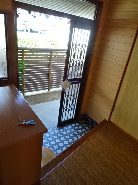 本山一戸建 玄関