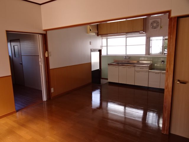 本山一戸建 リビング