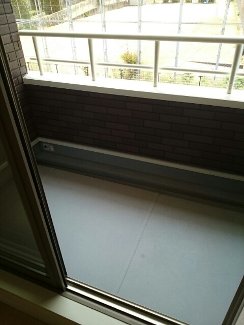 メゾン・ラフィーネⅡ ベランダ