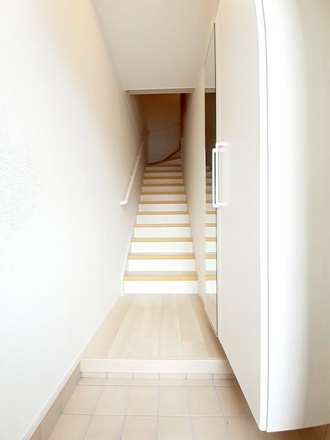 メゾン・ド・クレストⅠ 玄関