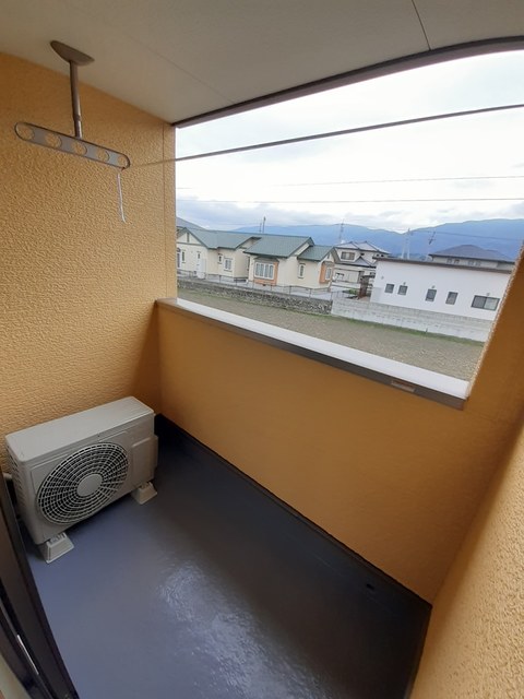 ミニョン　ノンブリル川之江Ｂ ベランダ